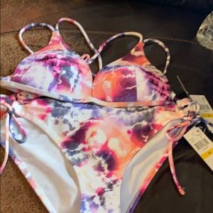 Bikini top and bikini bottom